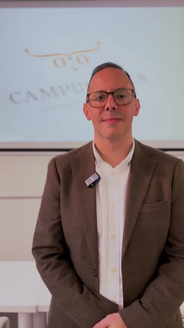 Vídeo de una persona del equipo de Campus ELEA